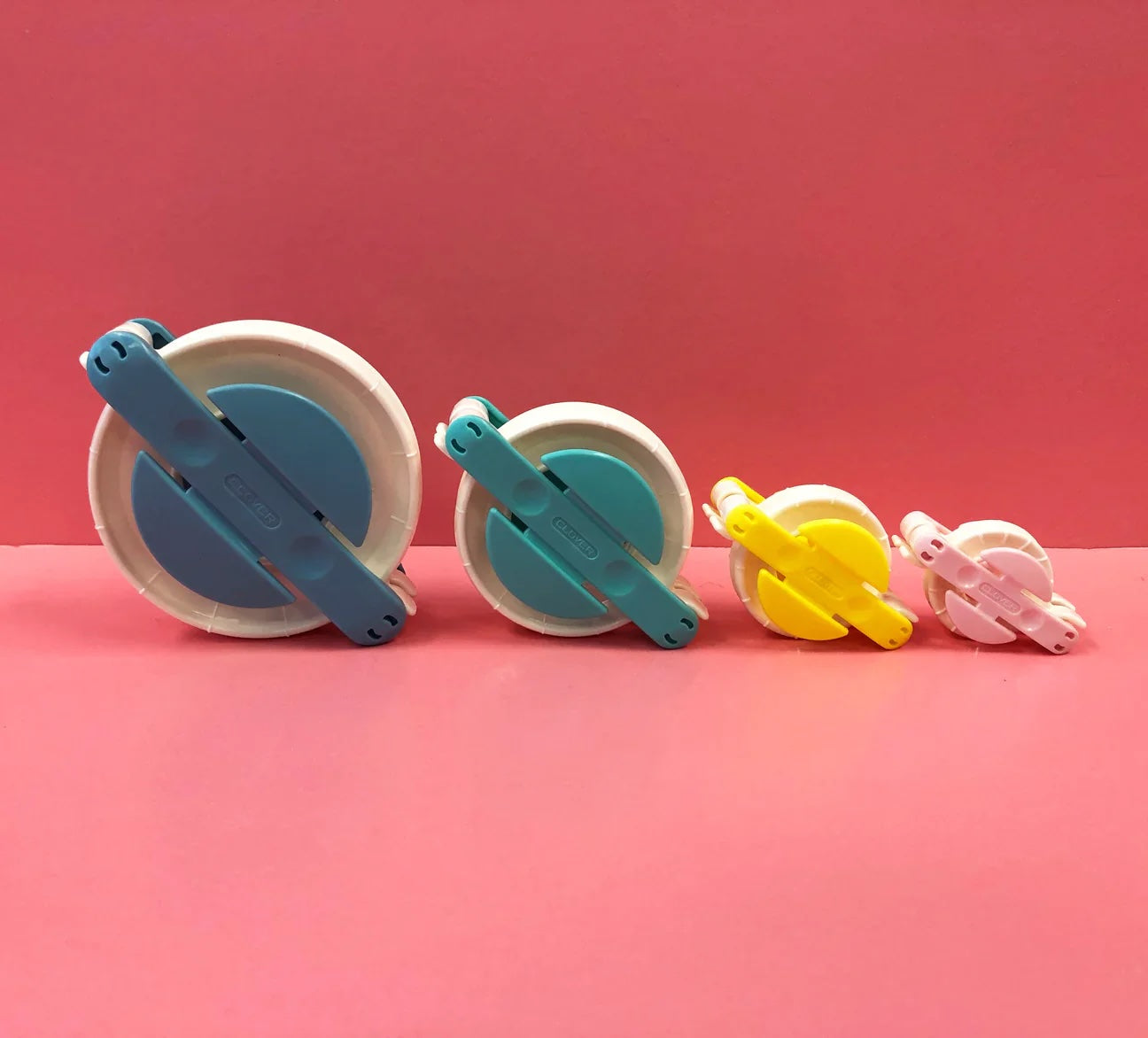 Pom Pom Makers