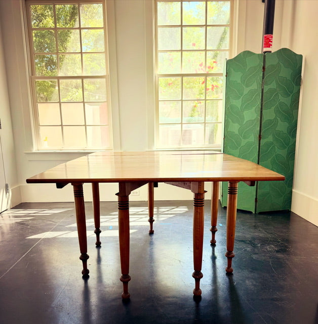 Open Table – MarshWiggle Knitting